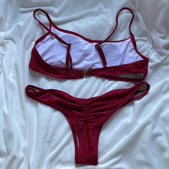 Marooon rectangle bikini - Picture 2 of 2